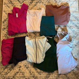 Lululemon Bundle (Speed Up, Align, Wunder Under Fast and Free and more)!